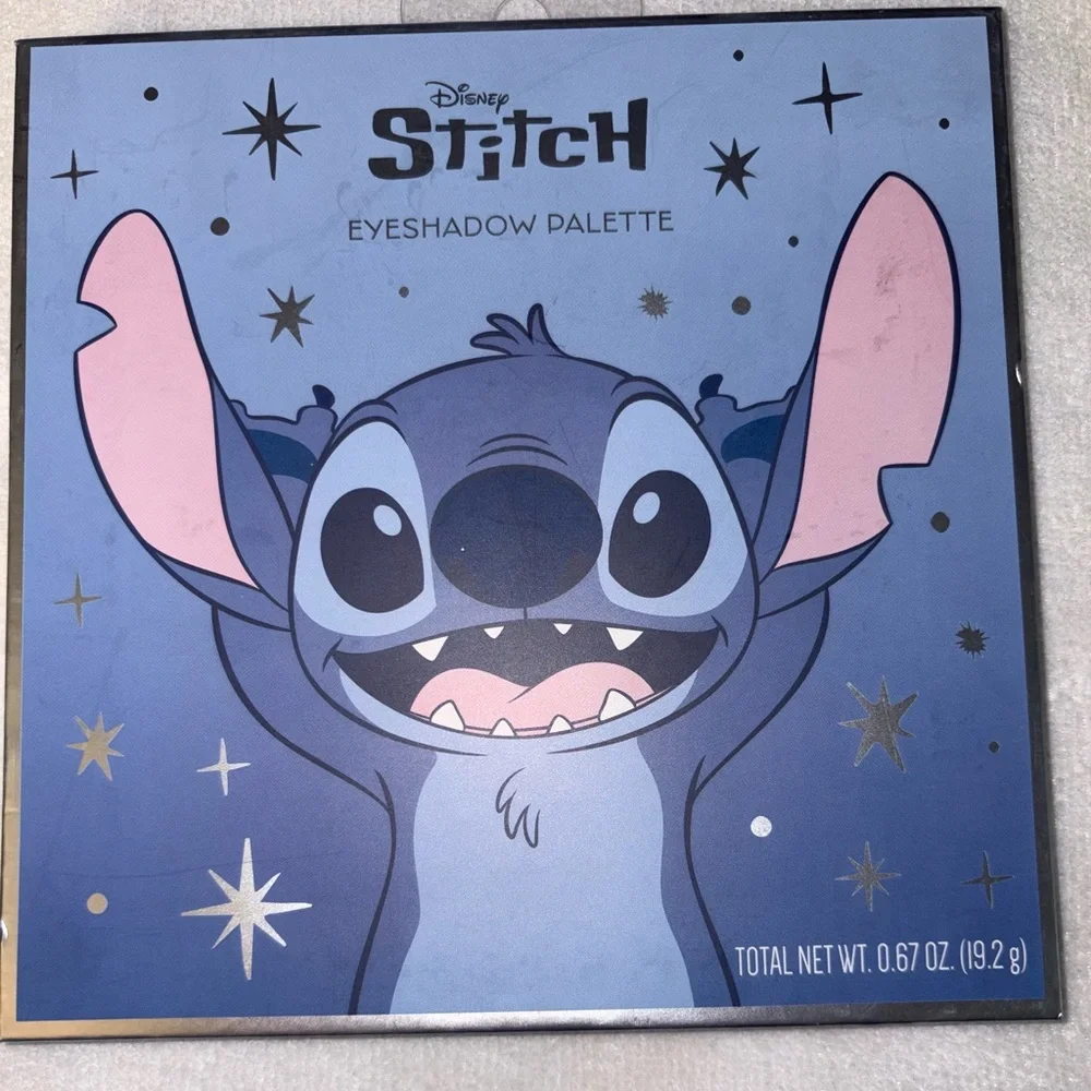 Taste Beauty x Disney Stitch Eyeshadow Palette